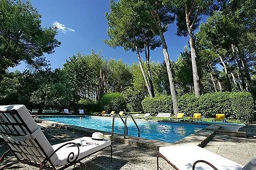 Auberge De Noves Domaine Du Deves Hotel